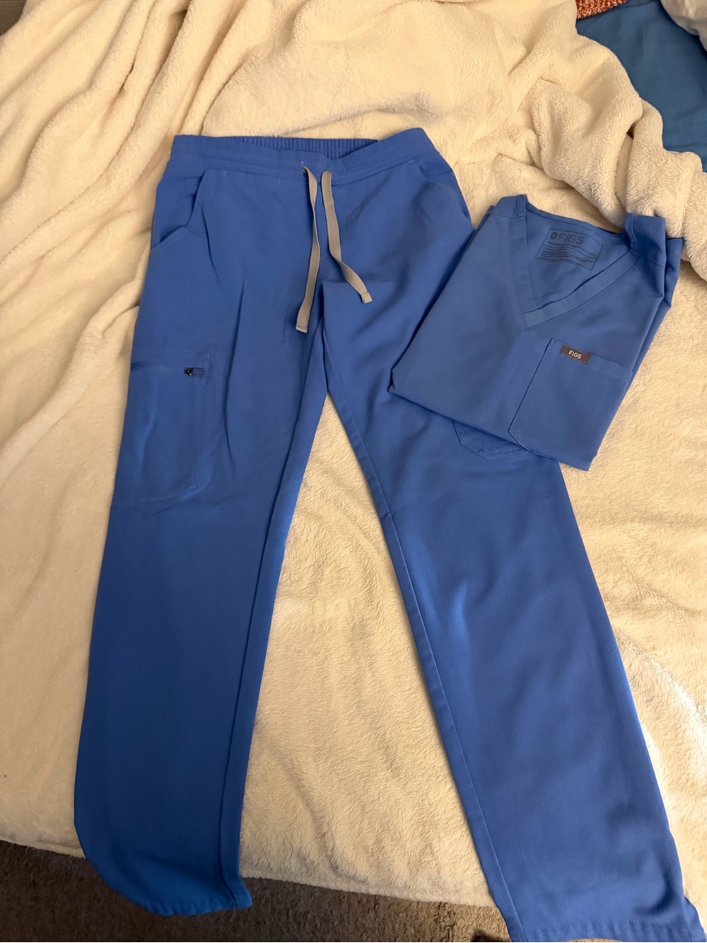 Figs women ceil blue yola Scrub Pants and Katarina tops